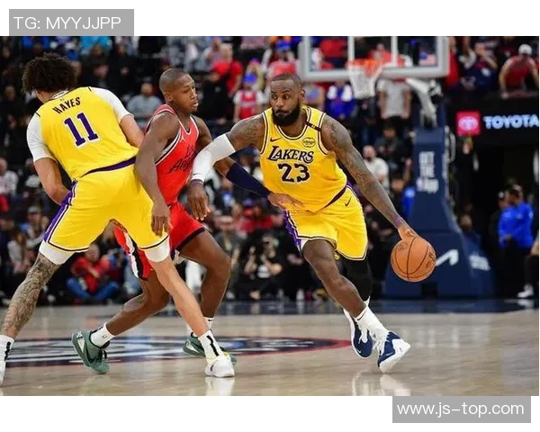 湖人对决快船精彩赛事回顾及12月12日比赛下载链接分享